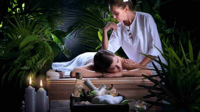 Full Body Lomi Lomi Massage Techniques