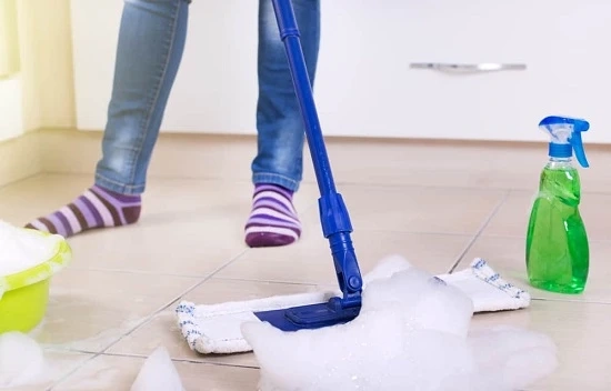 THE BEST CLEANING SOLUTION FOR TILE FLOORS