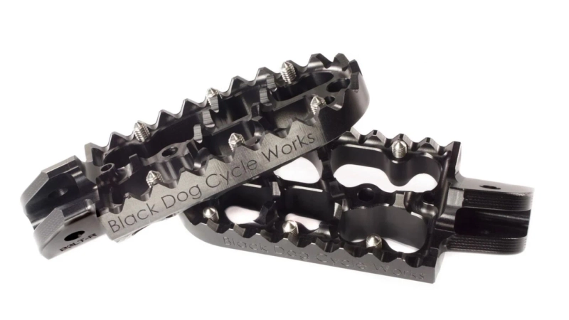Do Wider BMW R1300GS Footpegs Improve Long-Distance Comfort?