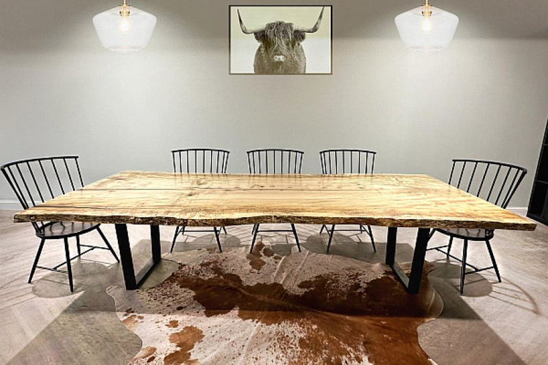 How to Elevate a Dining Space with Handcrafted Epoxy Furniture?