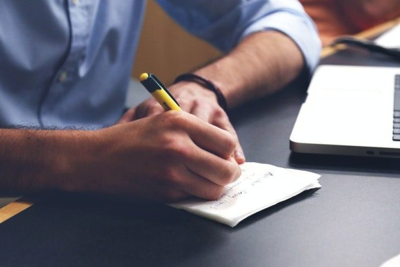 Why Choose Services from the UK to Help With Personal Statement for University?