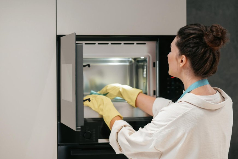 A Comprehensive Guide to Electric Oven Maintenance