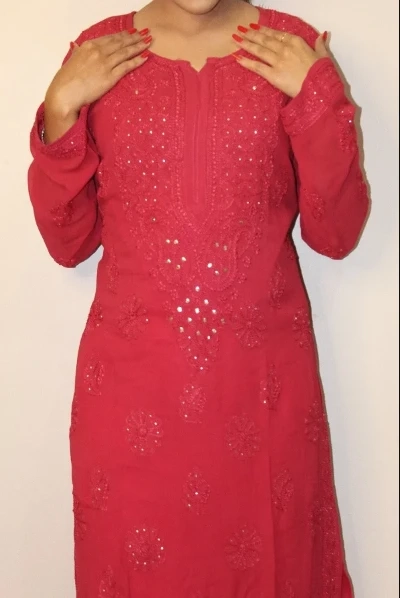 Top chikankari kurta set in India