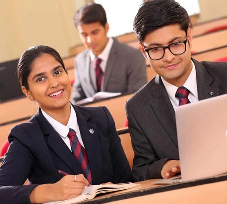 What are all the subjects taught at BCA colleges in Lucknow
