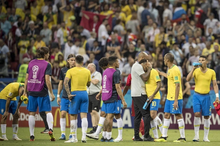Seleção brasileira não perdeu vocação pelo ataque, mas ganhou rivais