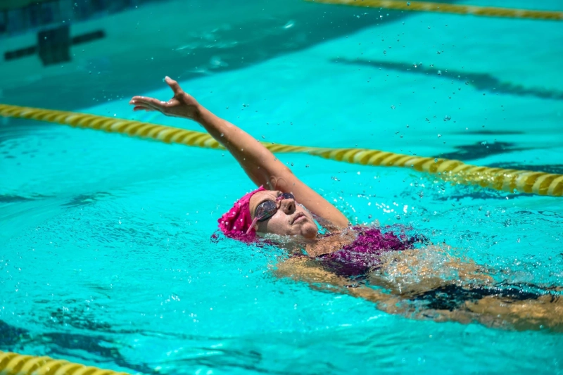 Ready for a Swim? Here Are 4 Tips to Prevent Injuries Before Swimming 