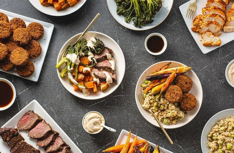 Premium Corporate Lunch Boxes and Catering Services in Bangalore