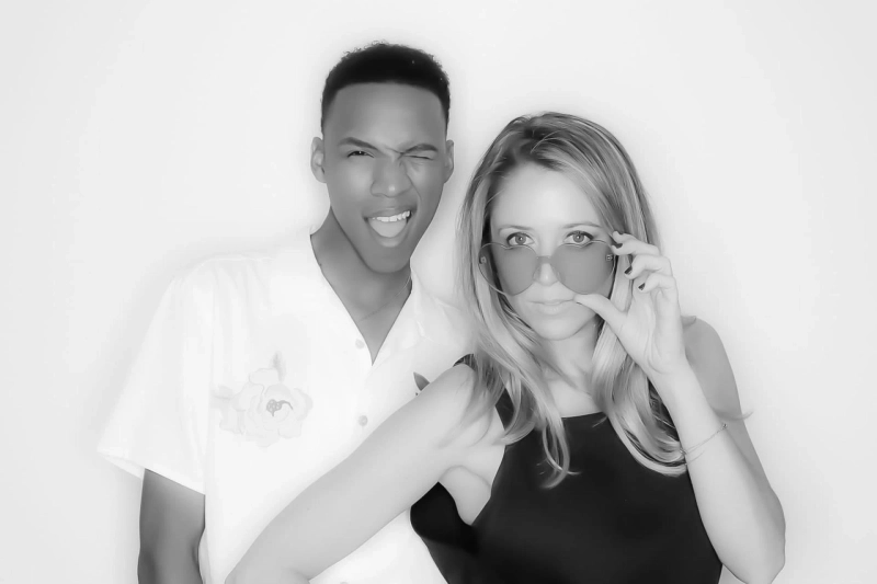 Pay Attention to Factors While Choosing Photo Booth Machine for Business