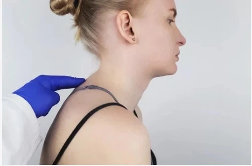 What is a Neck Hump, How to Reduce Neck Hump, What Causes a Neck Hump?