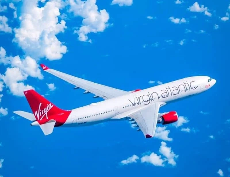 Direct vs Connecting Flights from London to Mumbai