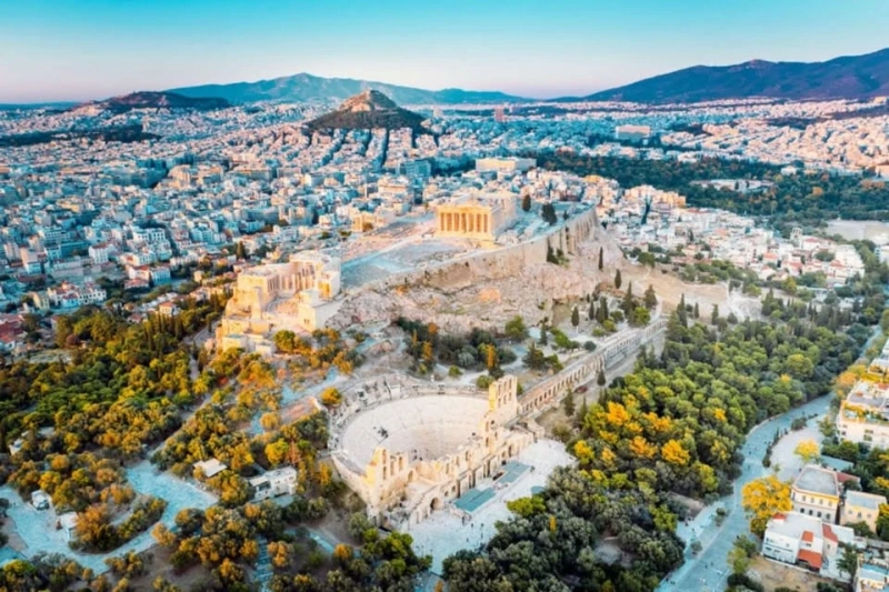 Smooth Athens Airport to Plaka Private Transfer Service