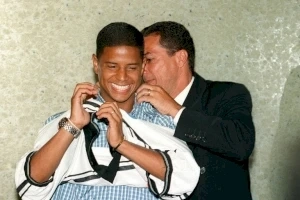 Juíza vê fraude e barra acordo entre Marcelinho e Vanderlei Luxemburgo
