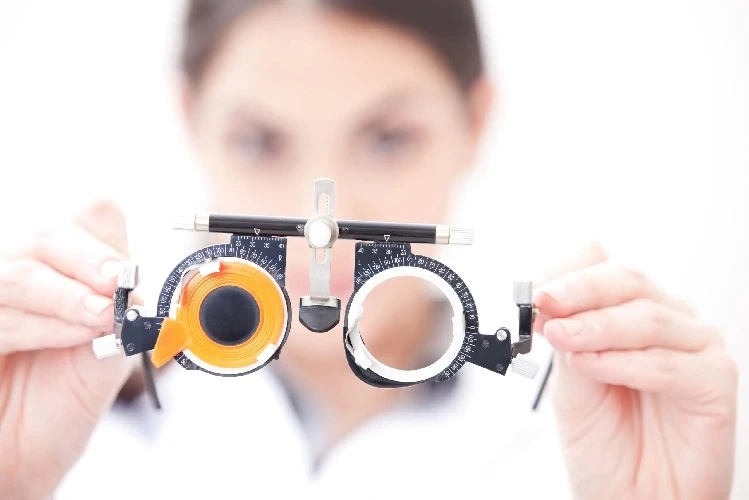 Enhance your Vision with the Right Ophthalmologist in Dania Beach