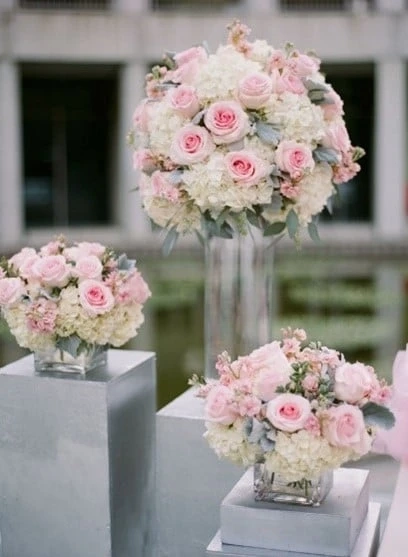 What Makes Light Pink Wedding Flowers So Timeless for Brides?