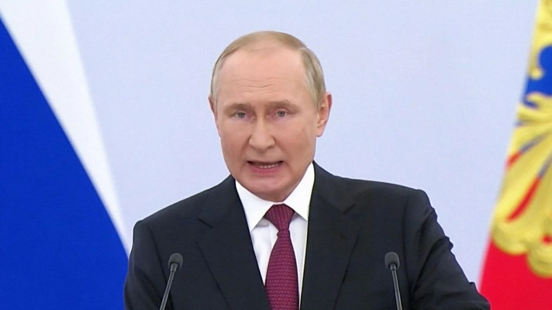 Putin warns Ukraine, West of response to cluster bombs.