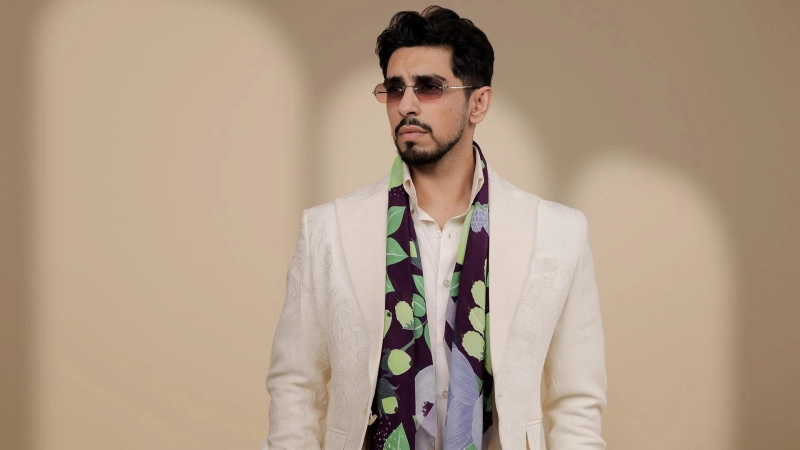 Enhance Your Style with Men\'s Accessories Online