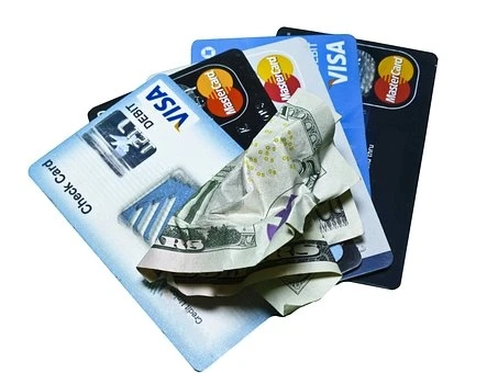 The Role of Credit Cards in Establishing a Strong Credit History