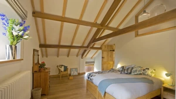 Luxury Barn Cottages With A Wild Vibe And Abundant Nature For Your Norfolk Vacation