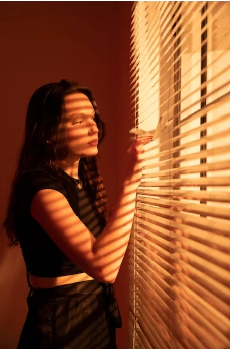 Expert Blind Repairs: Restoring Beauty and Functionality!