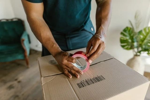 Where can we find eco-friendly Movers in Lahore