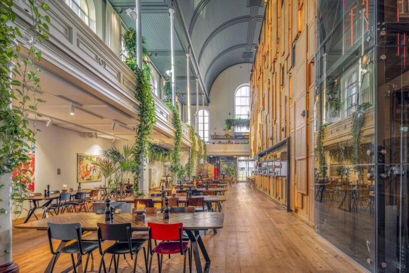 Bunk Utrecht: Designhotel, Community Hub und kultureller Treffpunkt im Herzen der Stadt