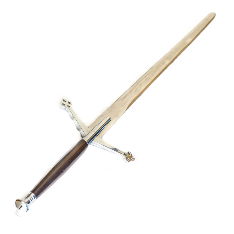 What are the Key Features of a Traditional Claymore Sword