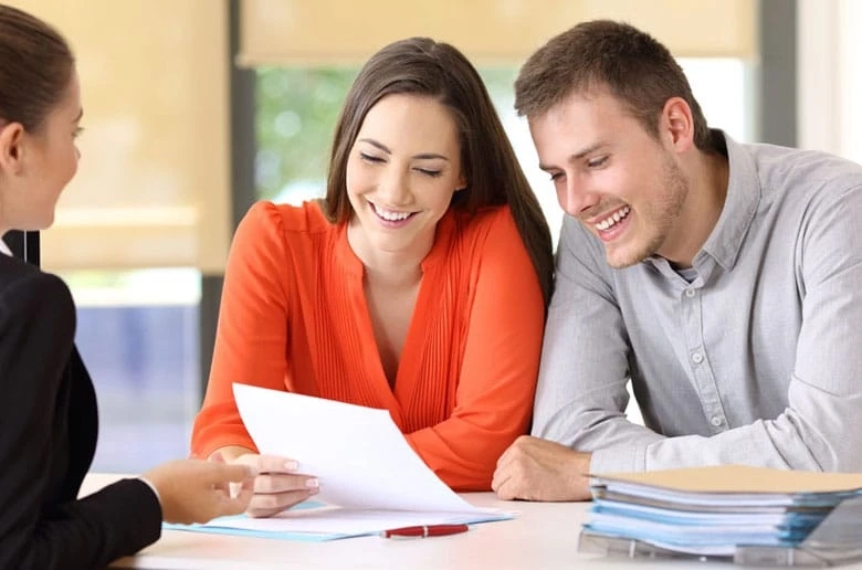 Why are Conveyancing Solicitors in St Albans Crucial for Seamless Property Transactions?