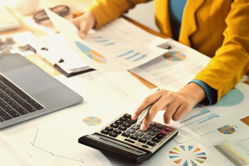 Small Business Accounting: Save Time & Money (Grow Faster!)