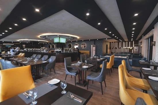 How to Find a Restaurant Near Me