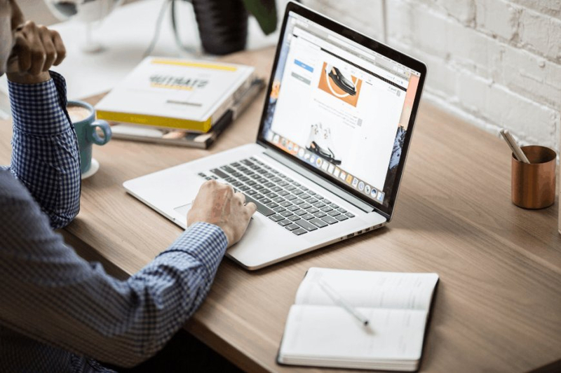 Why Non-Native Students Seek the Best Coursework Writing Service in the UK?