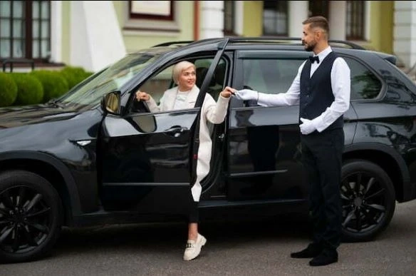 Corporate Chauffeur in Dubai: The Ultimate Solution for Executive Travel