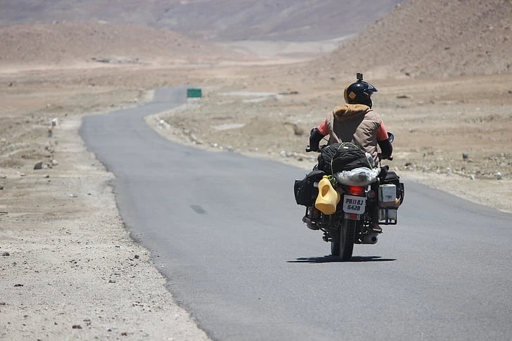 All you need to know about Manali to Leh bike trip