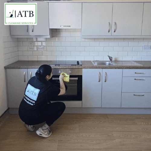 Regular Cleaning vs. Deep Cleaning: What’s the Main Difference