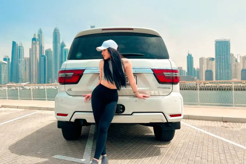Conquering the Heat: Your Comprehensive Guide to Renting a Car in Dubai's Summer