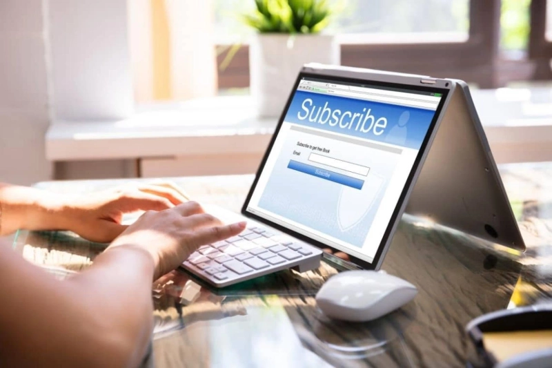 How to cancel the auto-renewals subscription and get a refund?