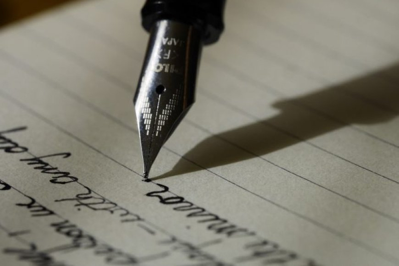 Maximizing Academic Support: Leveraging the Best Essay Service for Capstone Projects