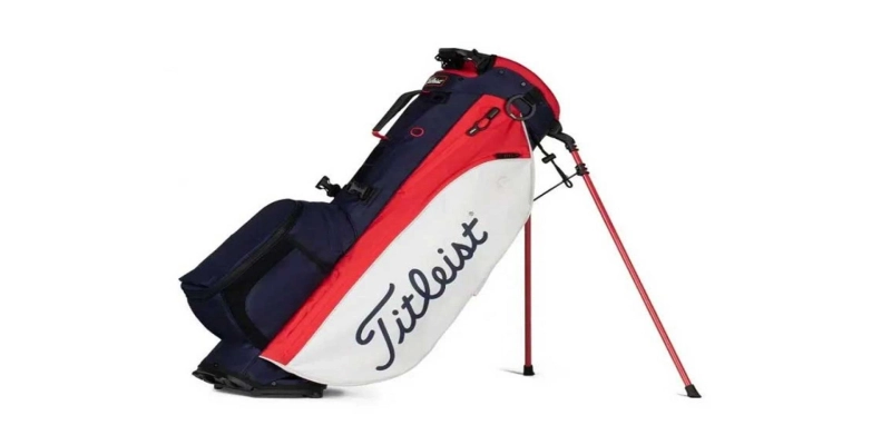 10 Things You Should Keep in Your Golf Stand Bag