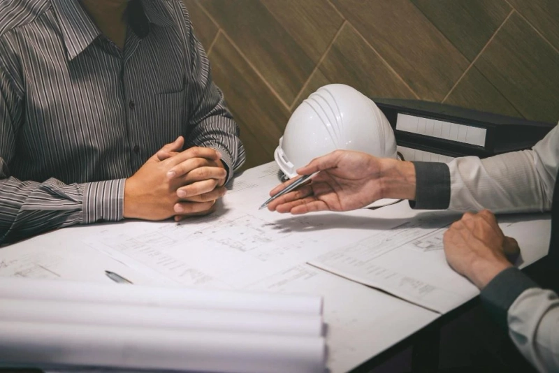 Top Clauses to Watch in Any Construction Contract (Before You Sign)