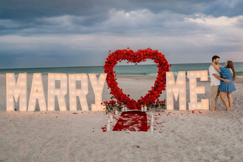 Creative Beach Proposal Ideas That Will Make Her Say Yes