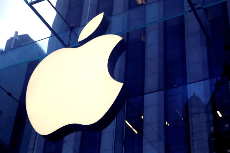 Apple Antitrust Case Gets Support of European Consumer Group