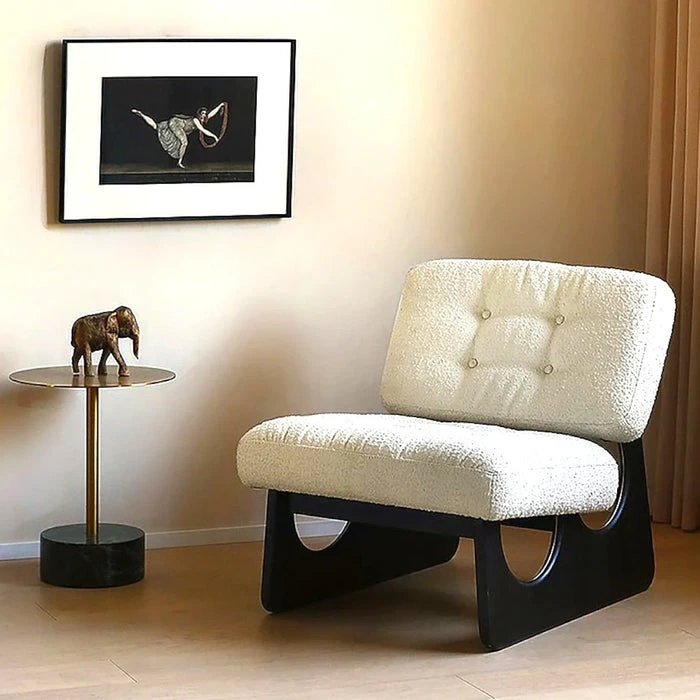 How to Choose the Perfect Wooden Lounge Chair for Your Home