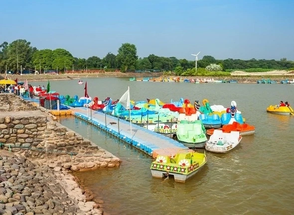Interesting Places To Visit In Chandigarh City