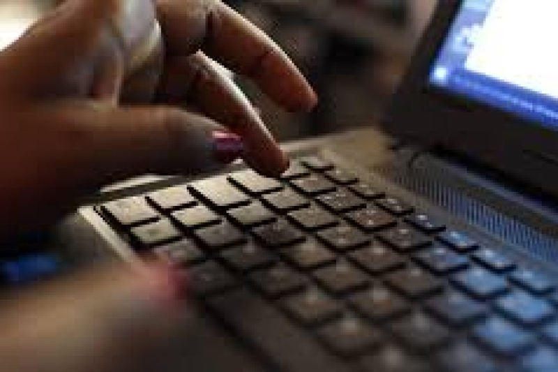 How can I test my laptop for keyboard problems?