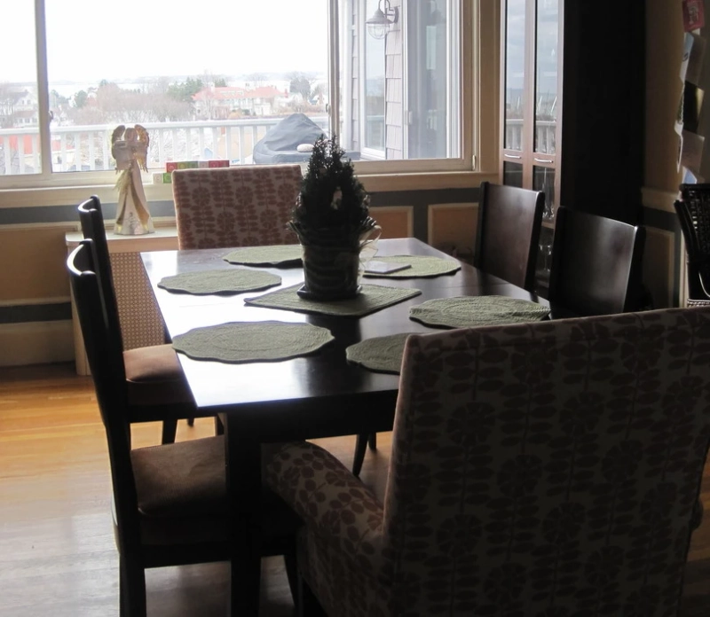 Why Custom Dining Table Pads Are a Must-Have for Your Home