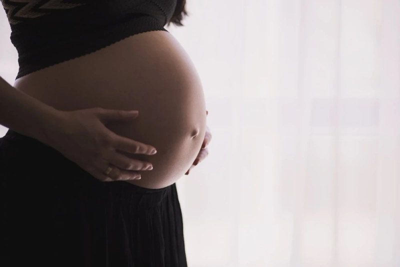 5 Reasons to Become a Surrogate Mother