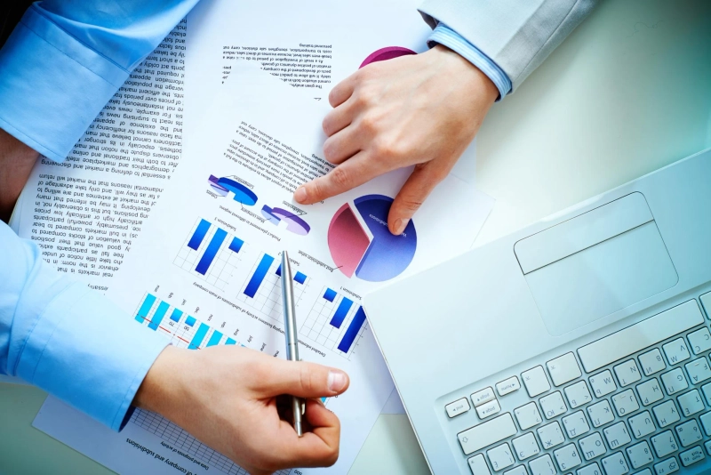 Advanced Descriptive Statistics in a Data Science Course