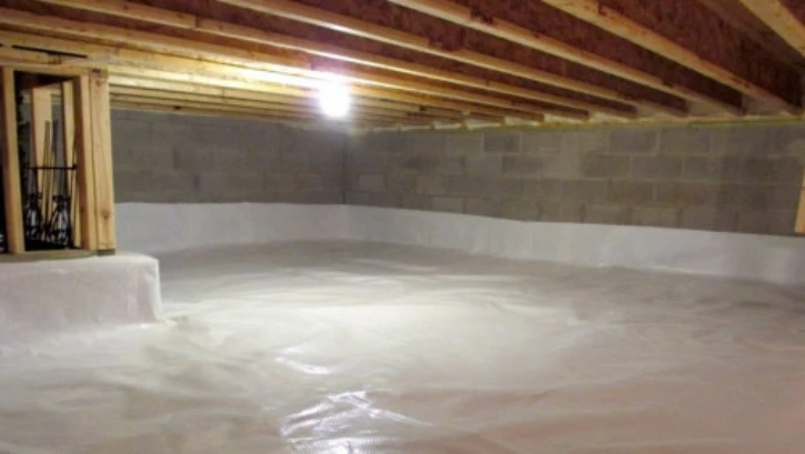 How Do Experts Clean Sewage Out of Your Crawl Space
