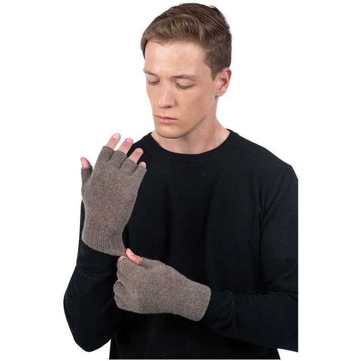 Wrap Your Hands in Luxury: The Season’s Best Men's Cashmere Gloves Every Man Should Own