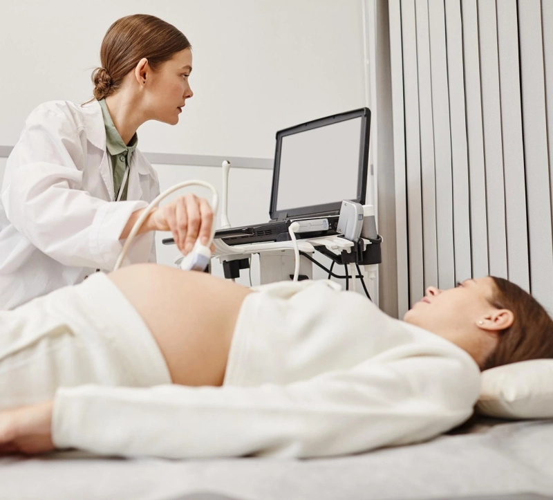 Expert Insights from a Trusted Ovarian Cyst Specialist in Delhi