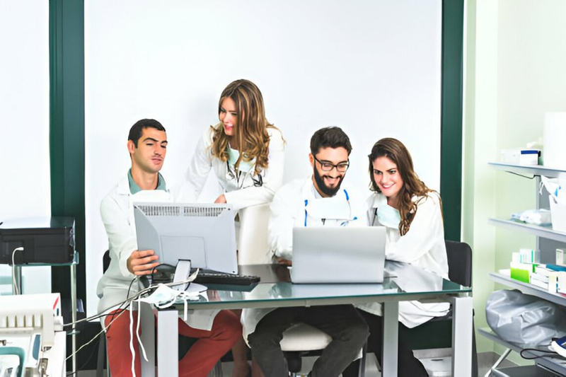 Tips for Choosing the Right Pharmacy College in Gujarat for Your Future